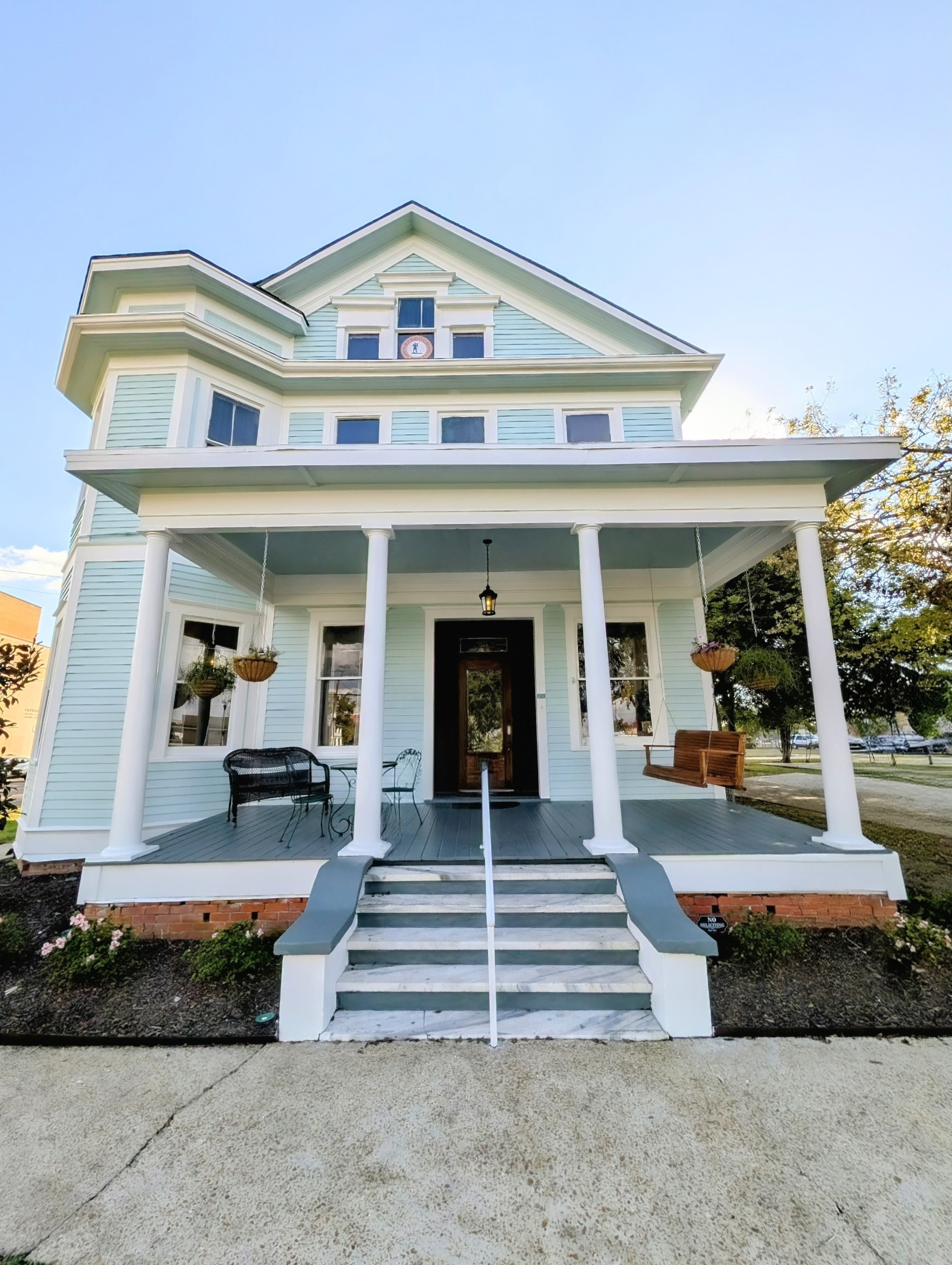 Reddoch Land Surveying Office Building